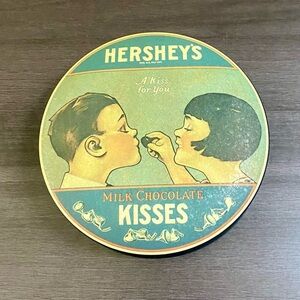 Vintage 1982 HERSHEY'S Round Collectible Tin